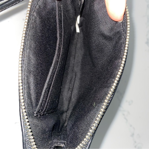 Brand new Coach zip wristlet - Picture 4 of 4